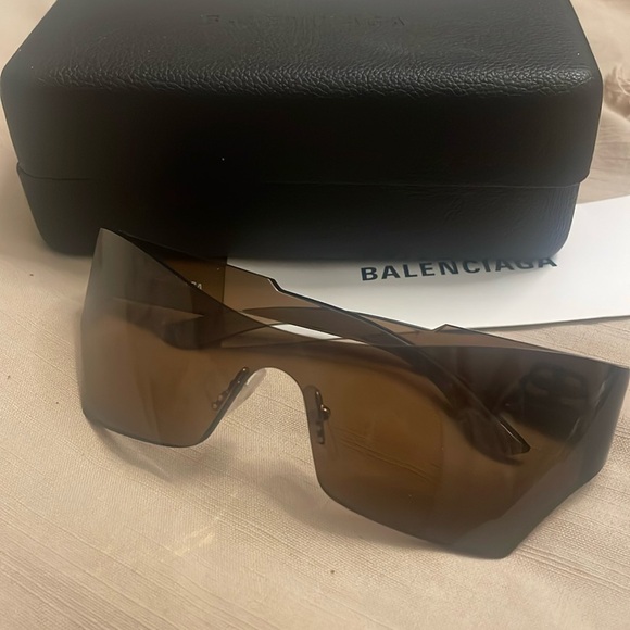 Balenciaga Sunglasses - Picture 1 of 6